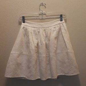 ⚡️⚡️Flash Sale ⚡️⚡️White skirt Express